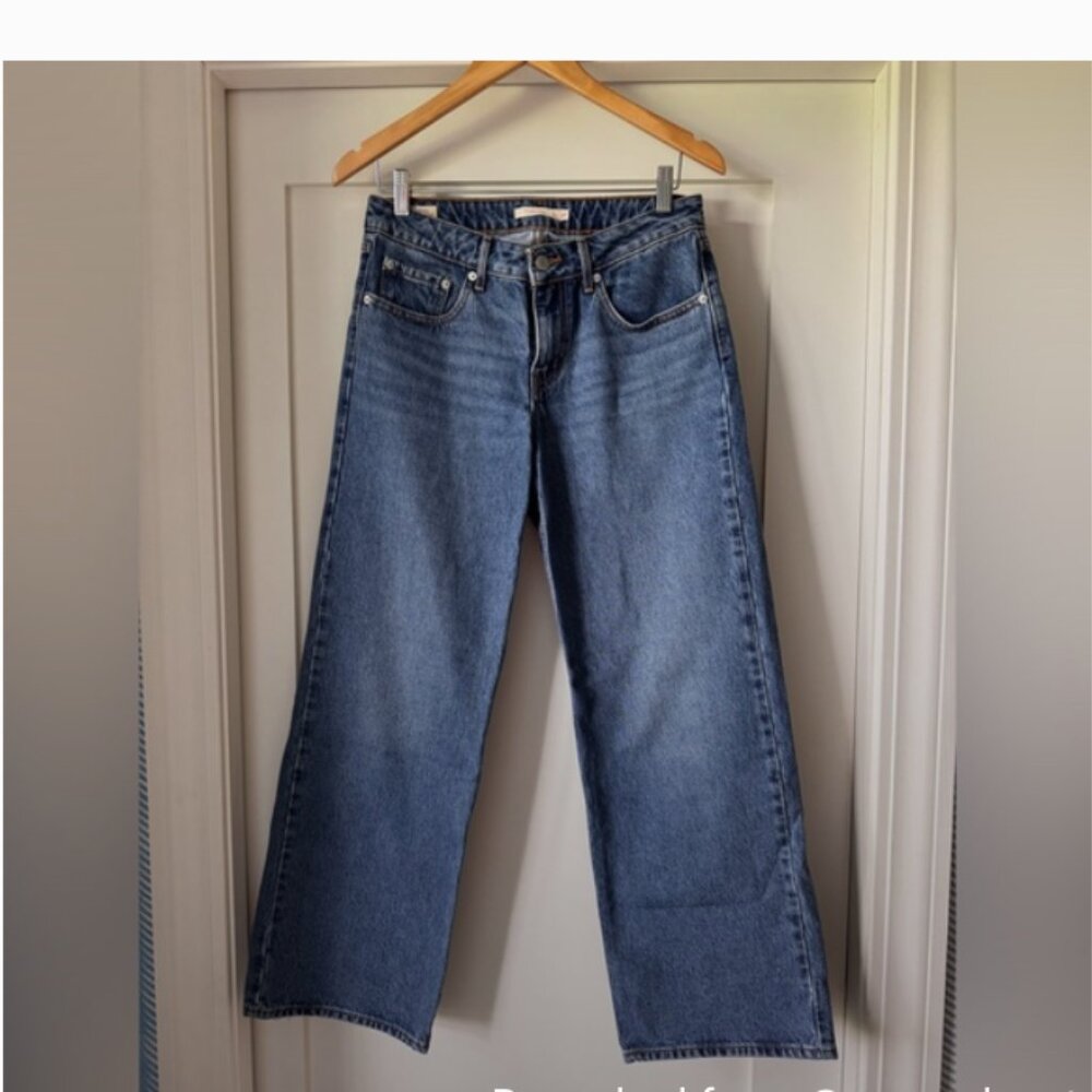 Levi's Classic Blue Flare Wide Leg Jeans never worn